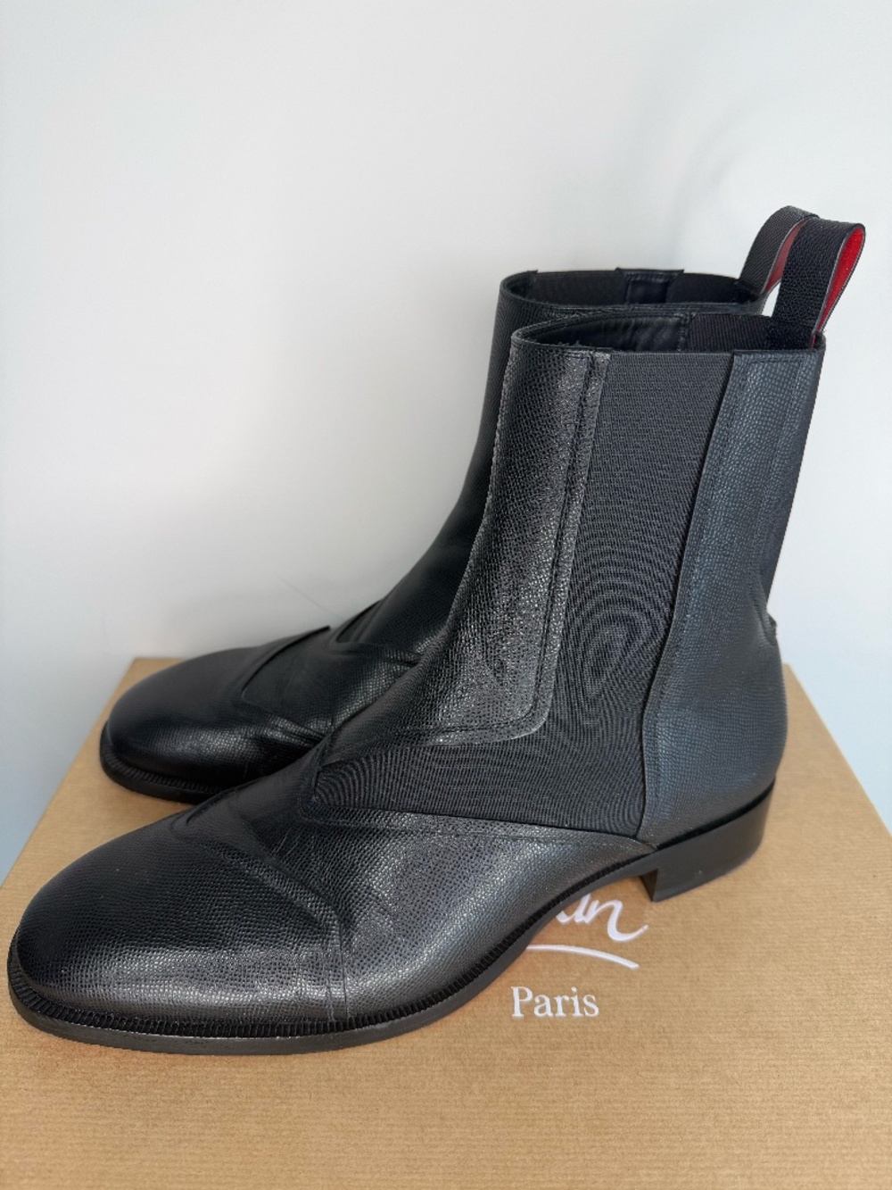 Authentic Christian Louboutin Boabi Chelsea Boots Black Leather EU 44 / US